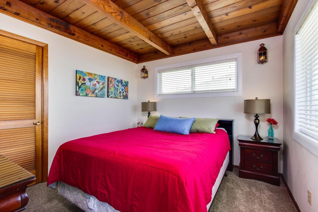 Lincoln City Beach Front Vacation Rental Екстериор снимка